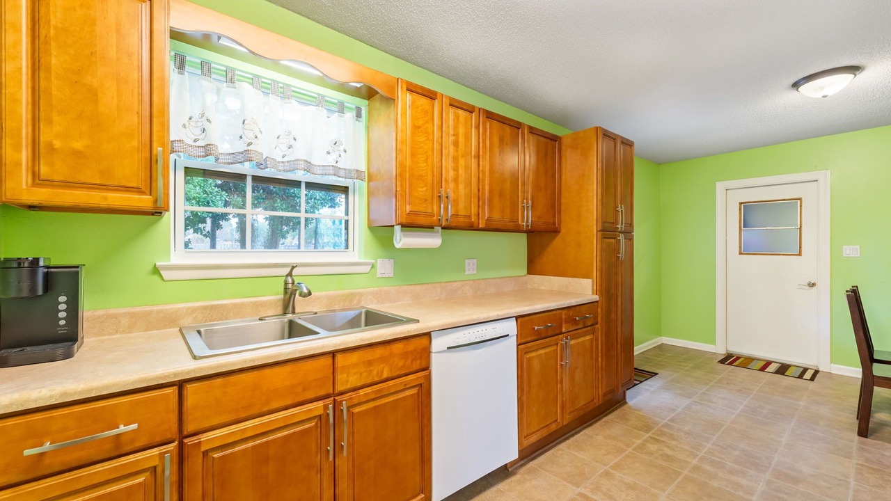 Photo of Kitchen in Mary Esther