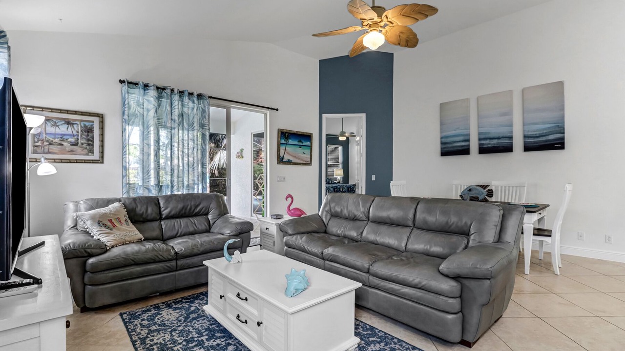Photo of Livingroom in Naples Park