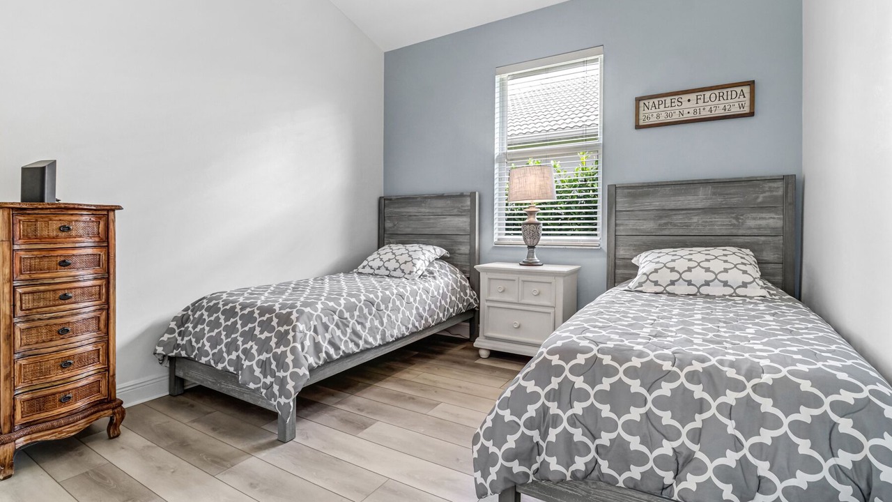 Photo of Bedroom in Naples Park