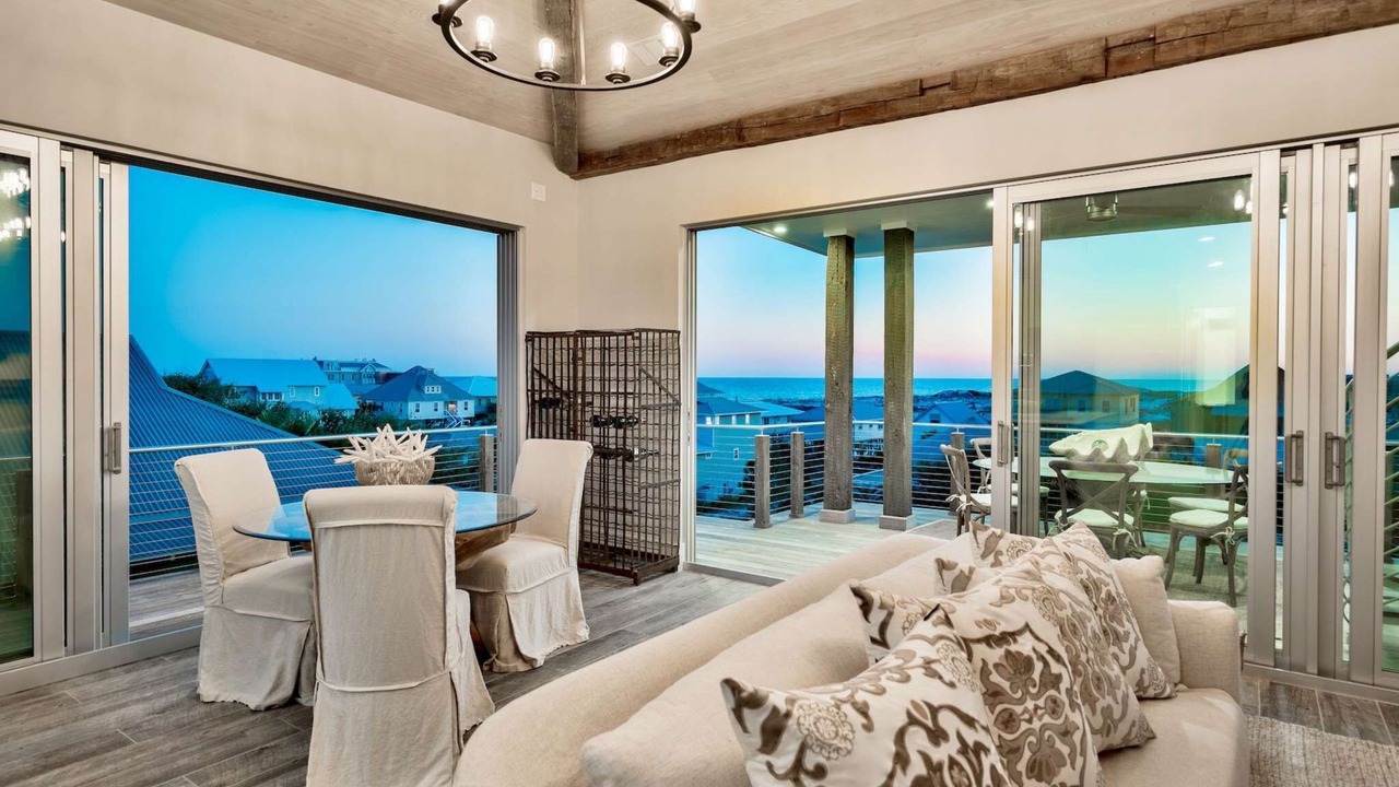 Photo of Livingroom in Grayton Beach
