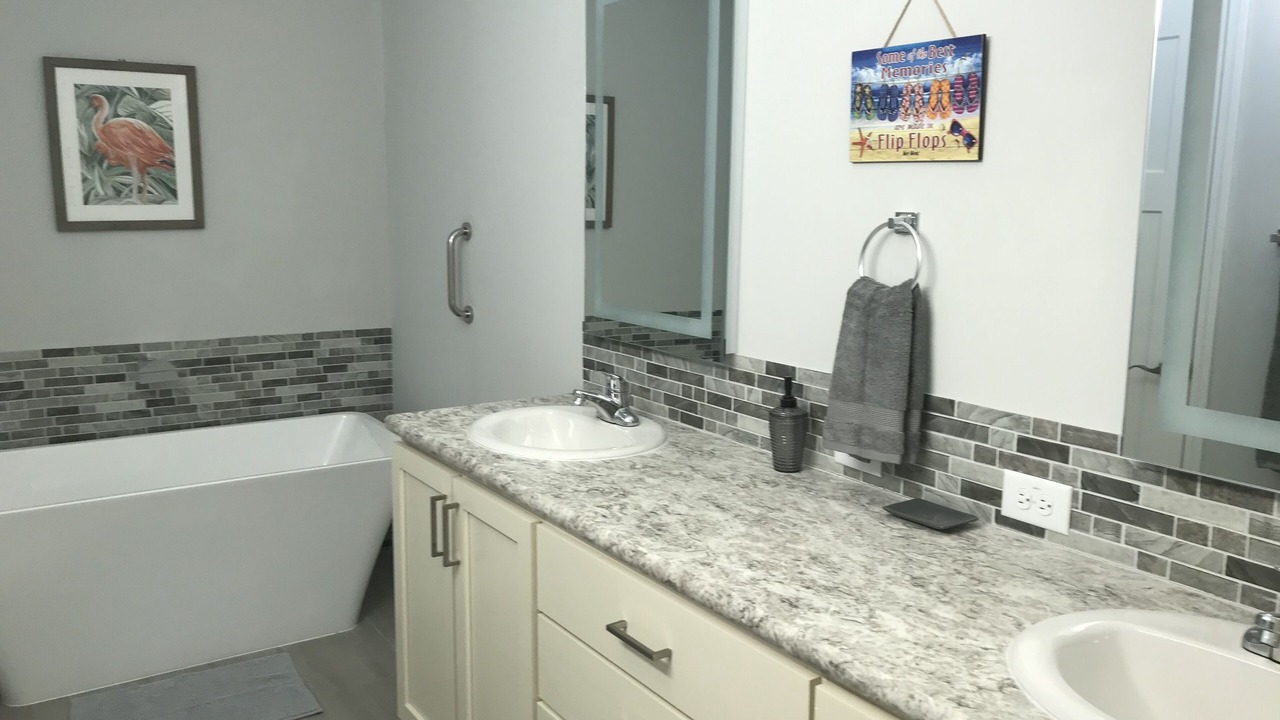 Photo of Bathroom in Little Torch Key
