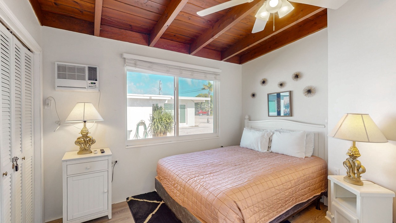 Photo of Bedroom in Key Colony Beach