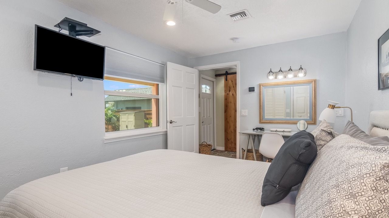 Photo of Bedroom in Cocoa Beach