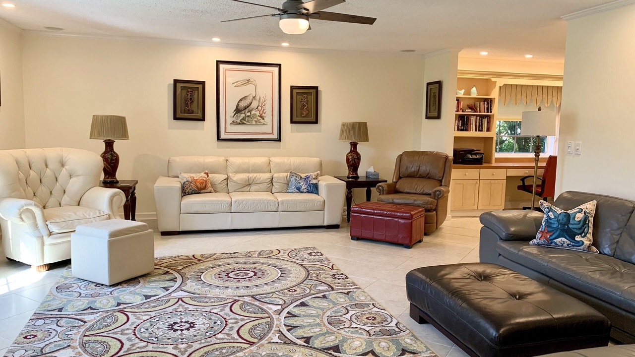 Photo of Livingroom in Bonita Shores