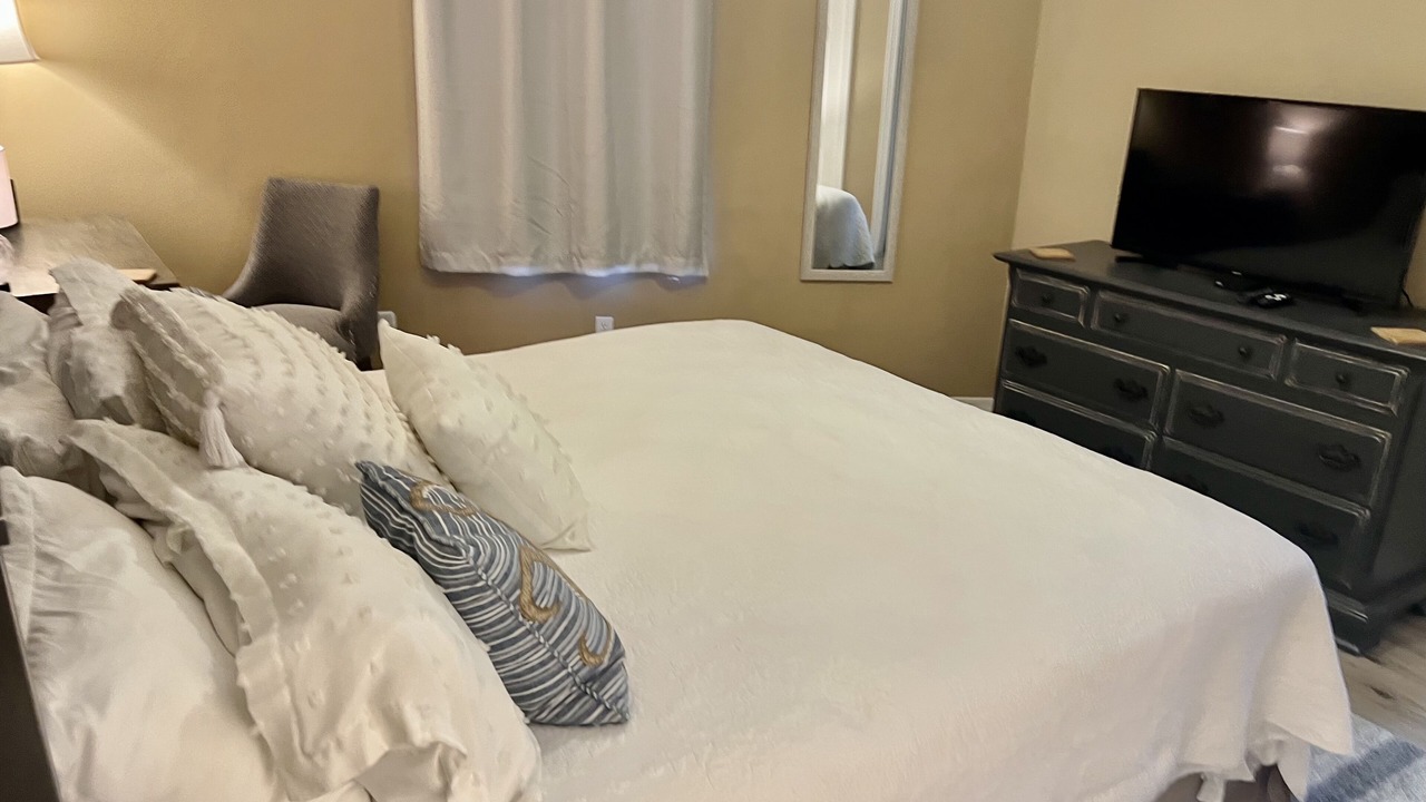 Photo of Bedroom in Miramar Beach
