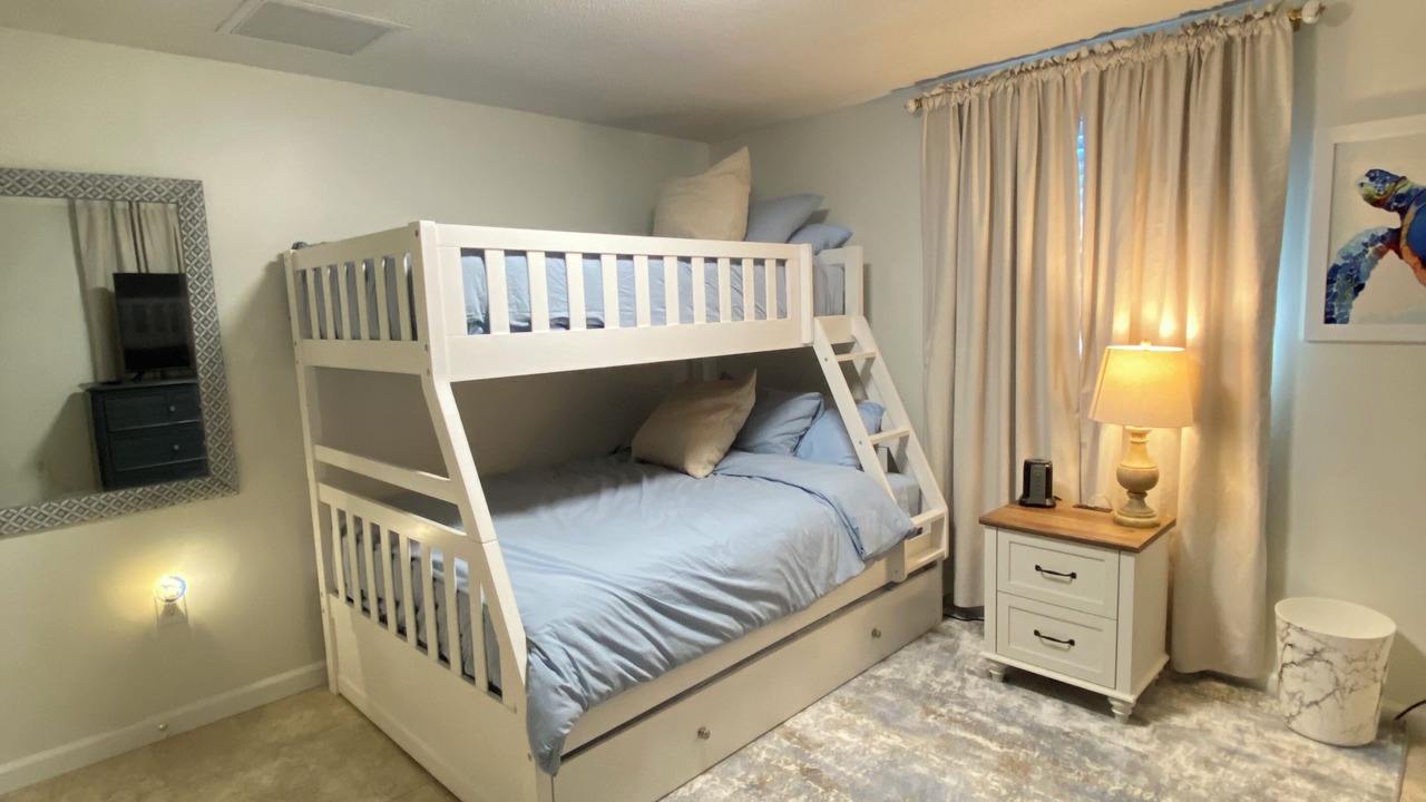 Photo of Bedroom in Englewood