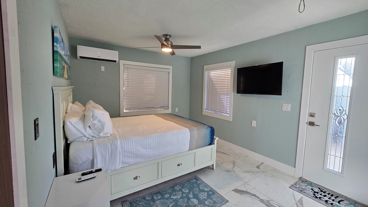 Photo of Bedroom in Madeira Beach