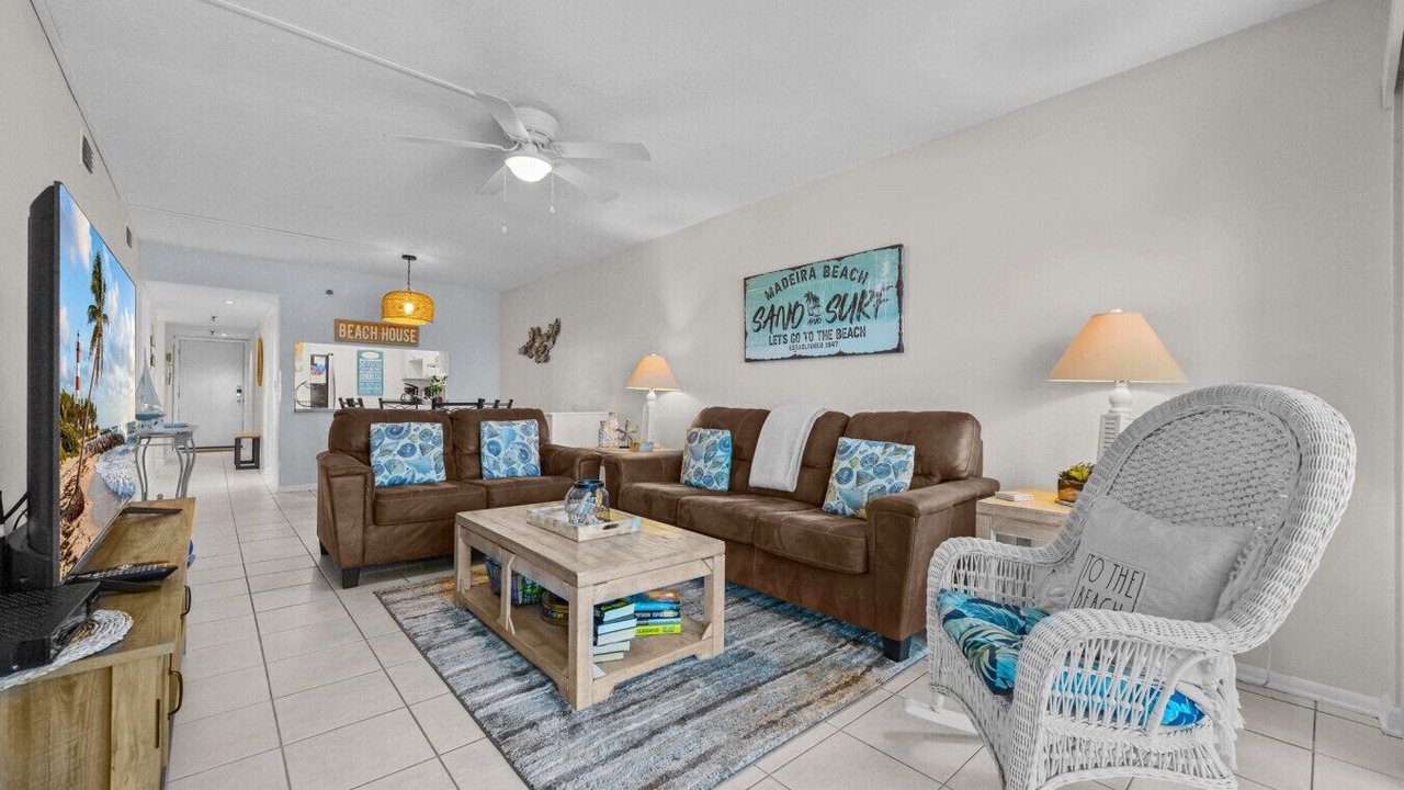 Photo of Livingroom in Madeira Beach