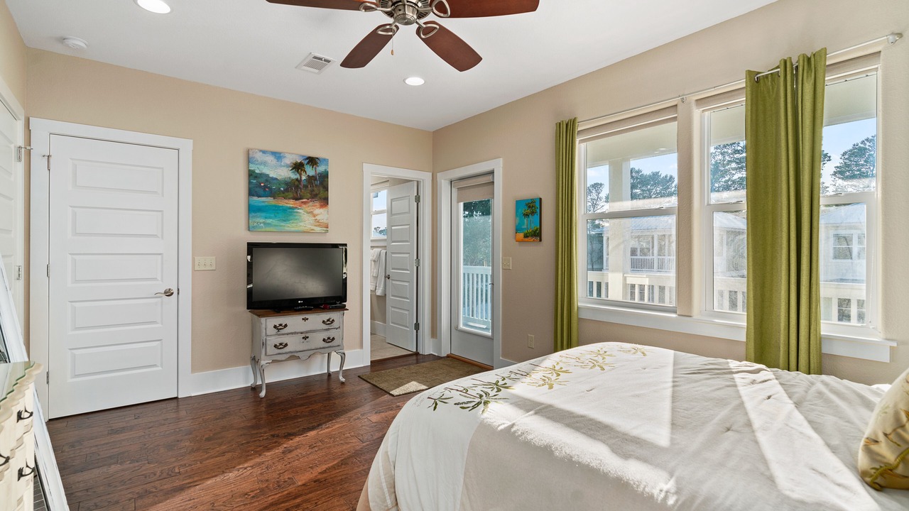 Photo of Bedroom in Gulf Place
