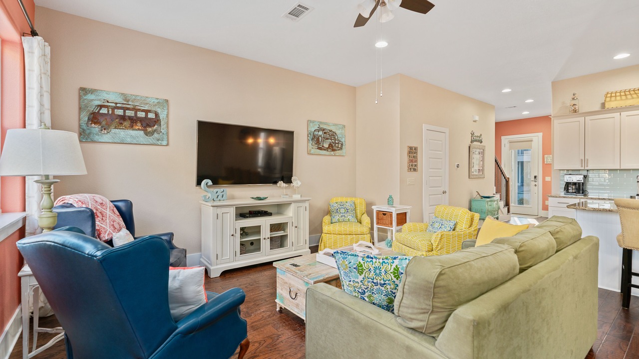 Photo of Livingroom in Gulf Place