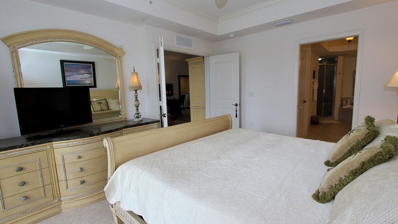 Photo of Bedroom in Bonita Shores