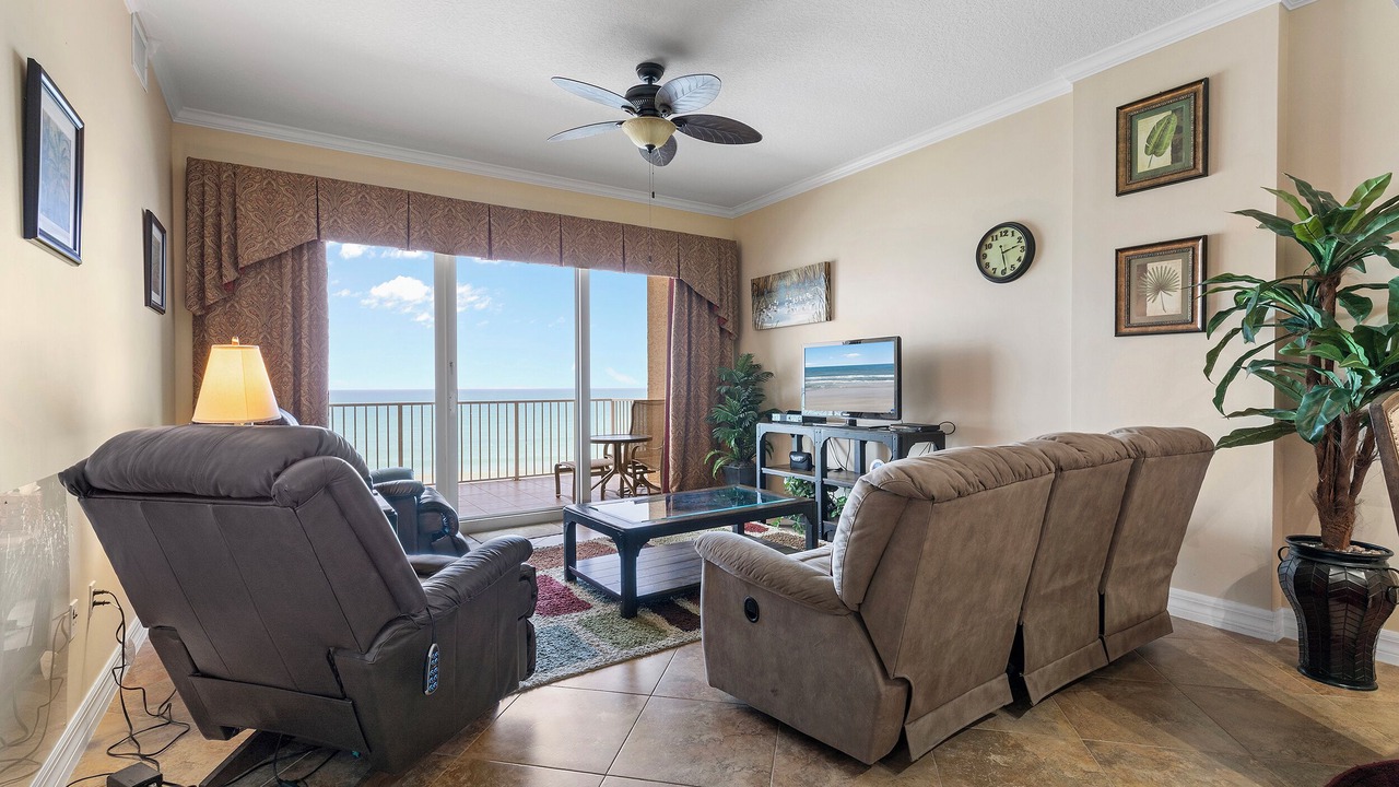 Photo of Livingroom in New Smyrna Beach