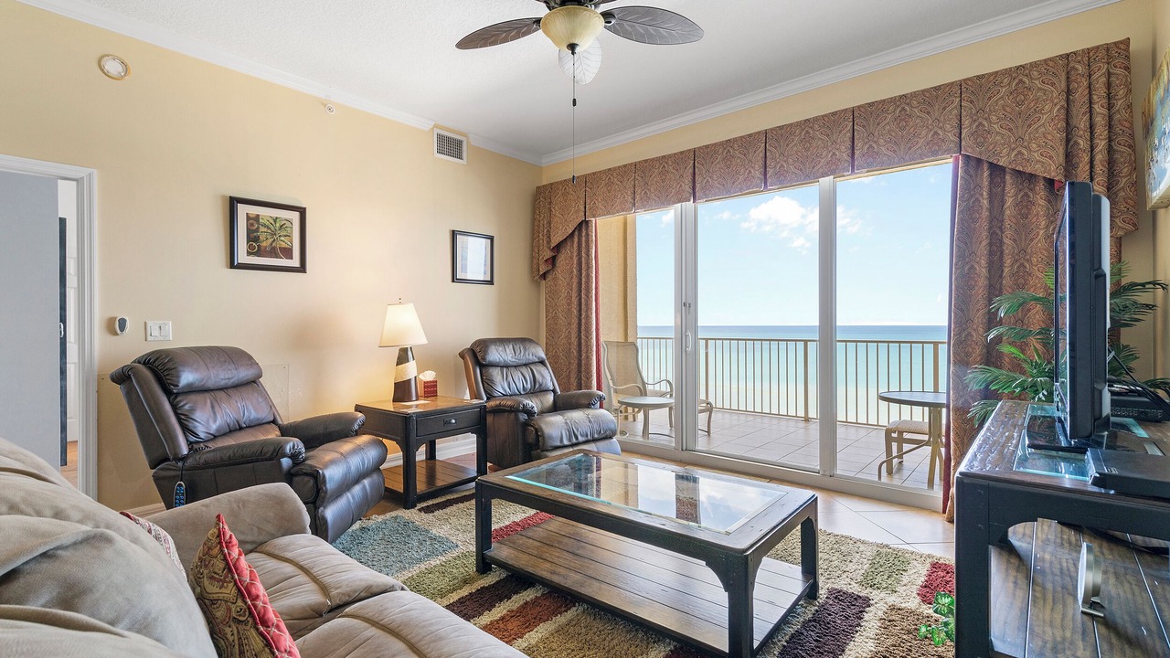 Photo of Livingroom in New Smyrna Beach