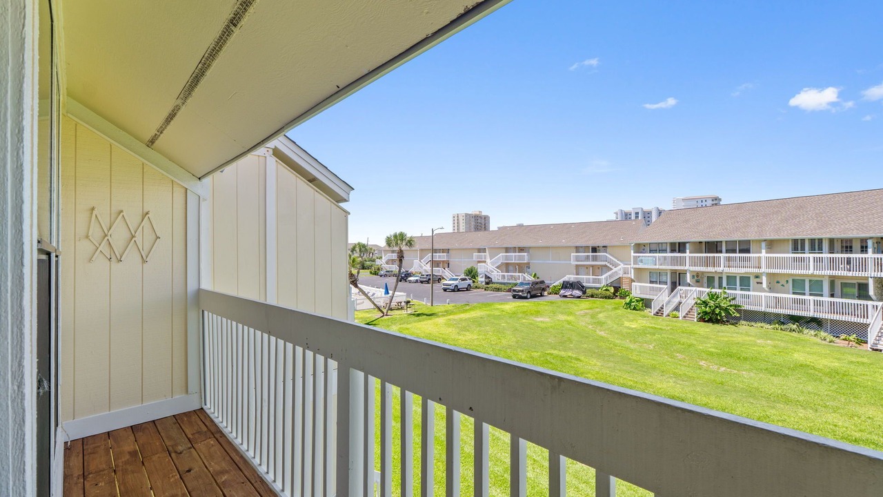 Photo of Patio Balcony in Holiday Isle