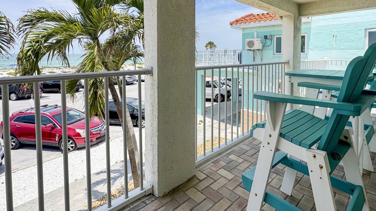 Photo of Patio Balcony in Pass-a-Grille Historic District
