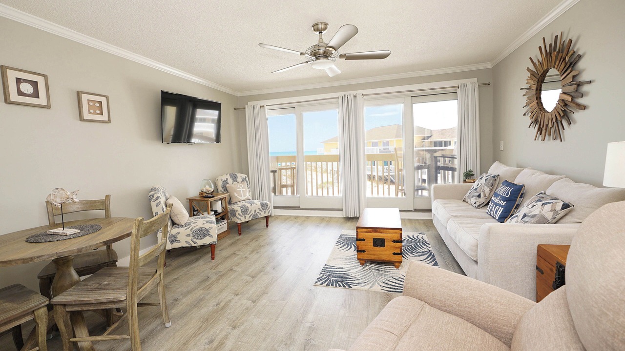 Photo of Patio Balcony in Holiday Isle