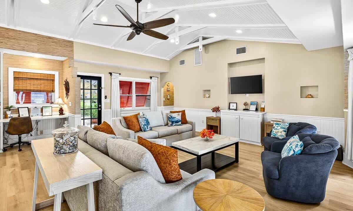 Photo of Livingroom in Clearwater Beach