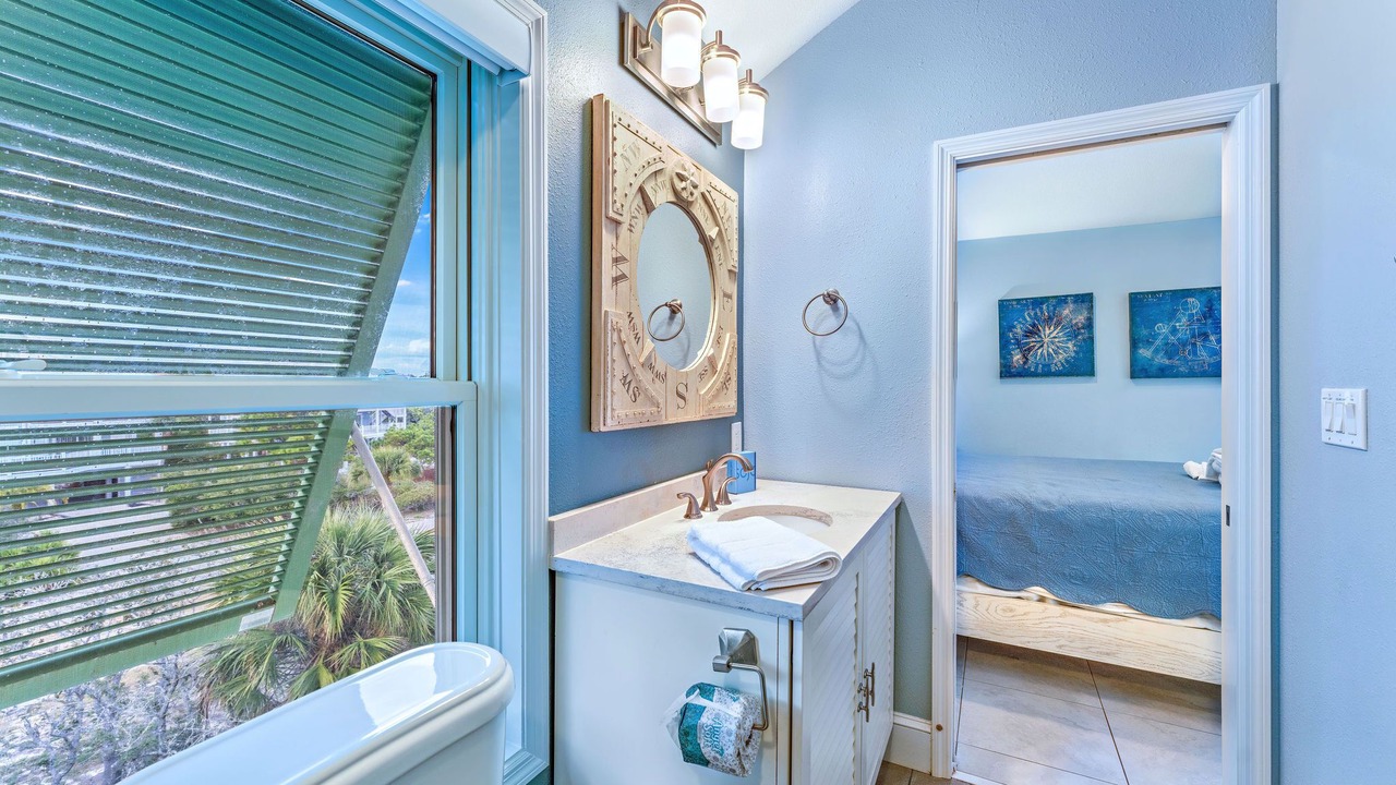 Photo of Bathroom in Plantation