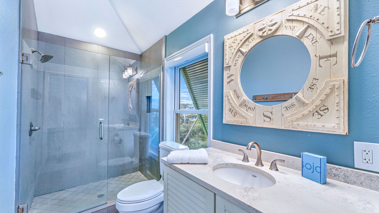 Photo of Bathroom in Plantation