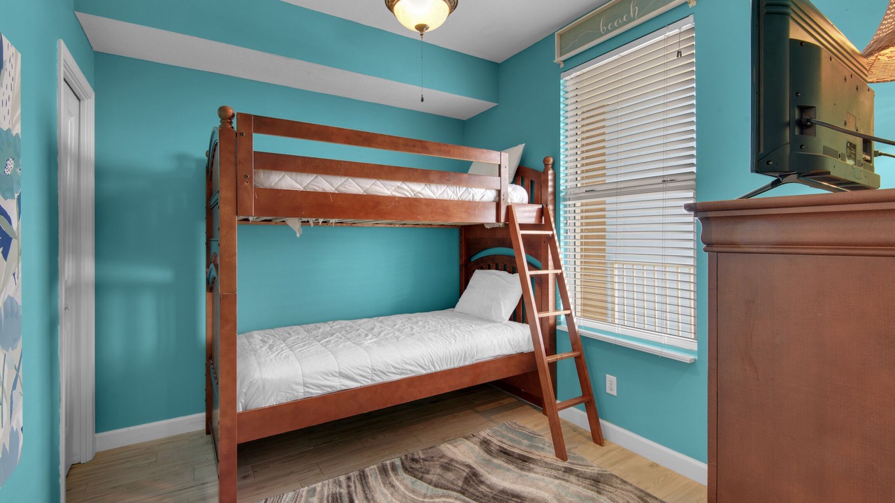 Photo of Bedroom in Long Beach