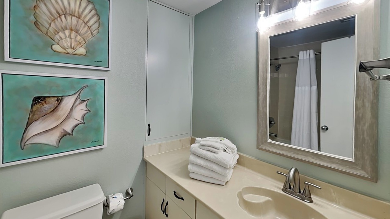 Photo of Bathroom in Navarre Beach