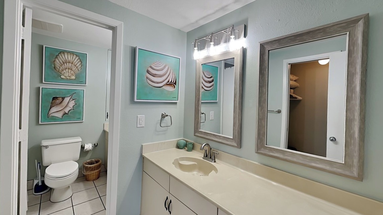 Photo of Bathroom in Navarre Beach