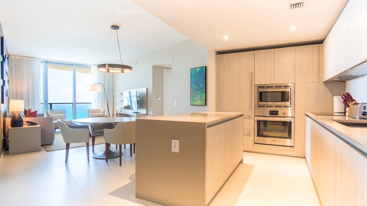 Photo of Kitchen in Hollywood South Central Beach