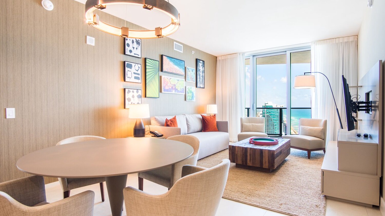 Photo of Livingroom in Hollywood South Central Beach