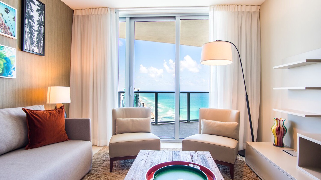 Photo of Livingroom in Hollywood South Central Beach