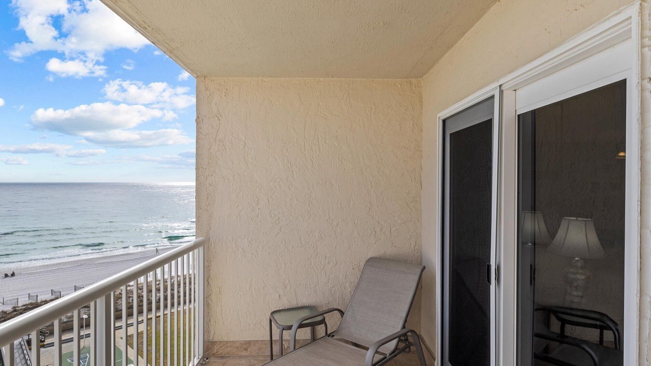 Photo of Patio Balcony in Holiday Isle
