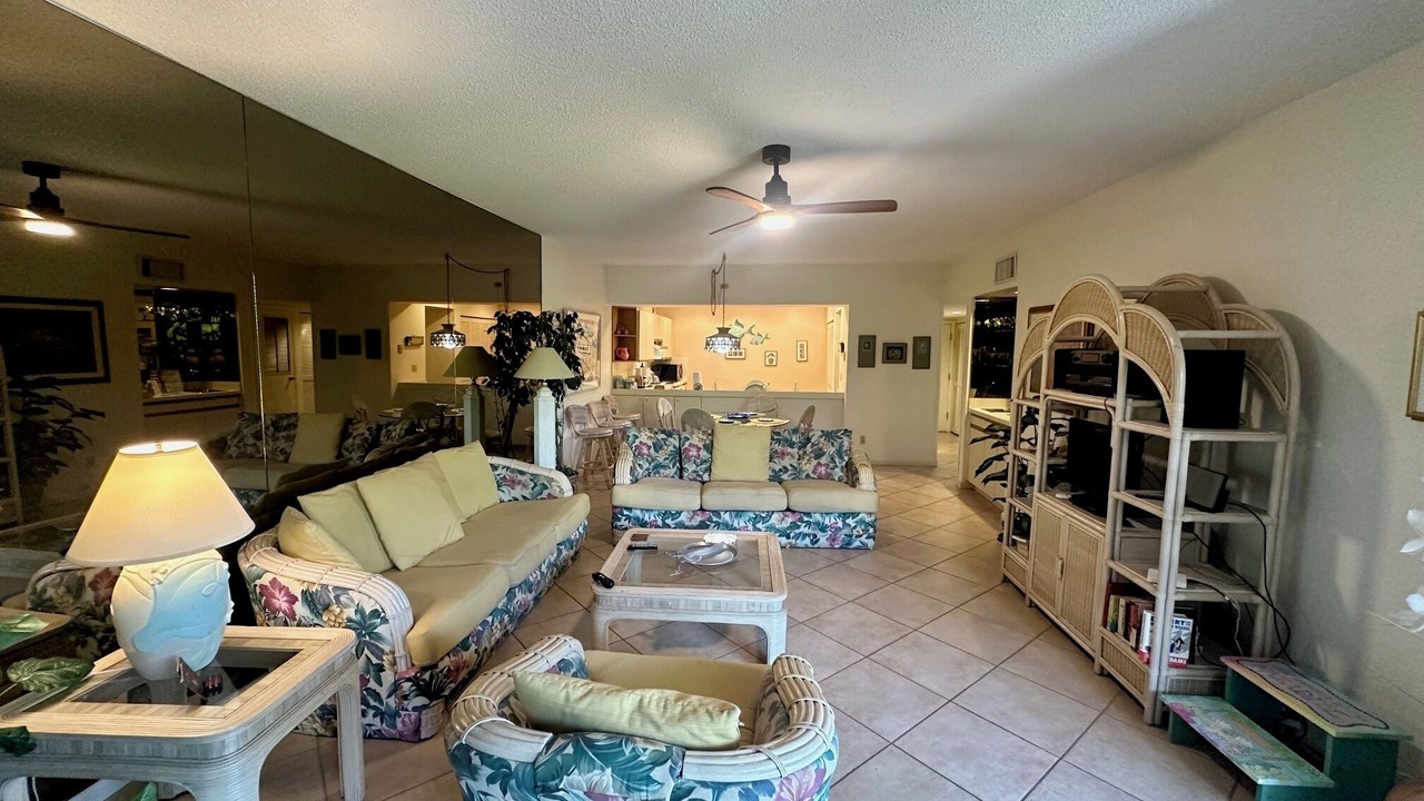 Photo of Livingroom in Key West