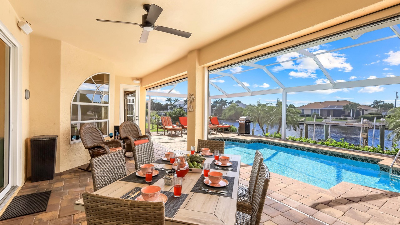 Photo of Outdoor in Pelican