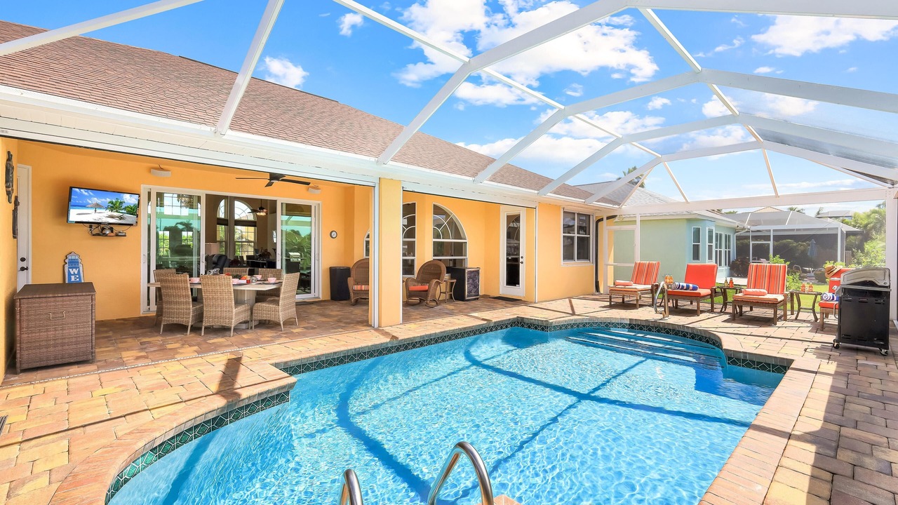 Photo of Outdoor in Pelican