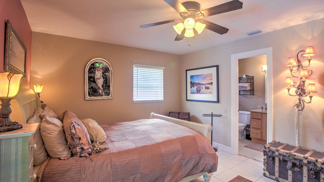 Photo of Bedroom in Naples Park