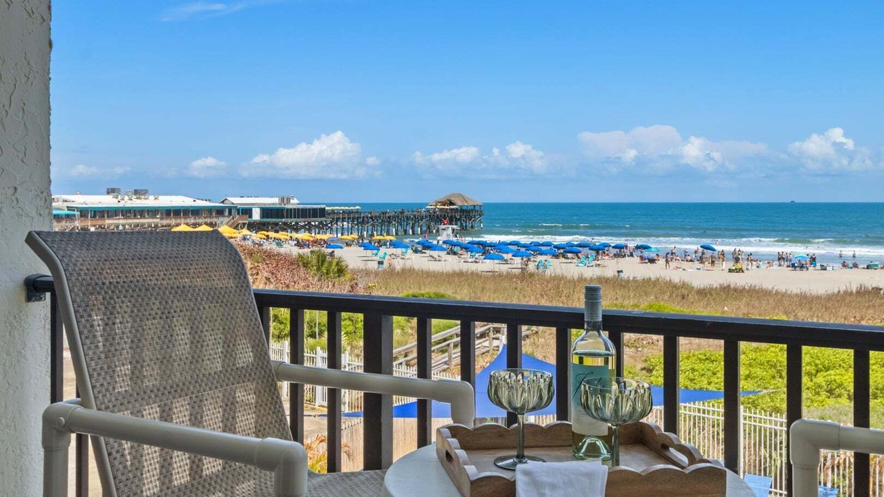 Photo of Patio Balcony in Avon By The Sea