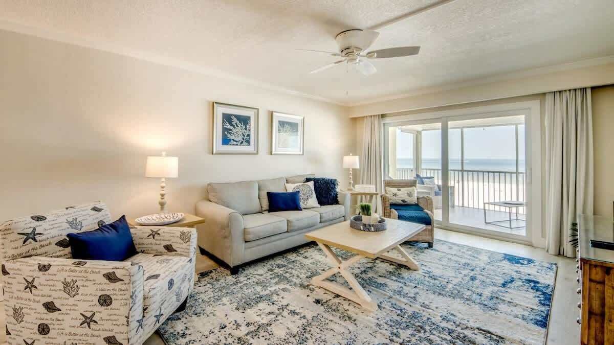 Photo of Livingroom in Fort Myers Beach