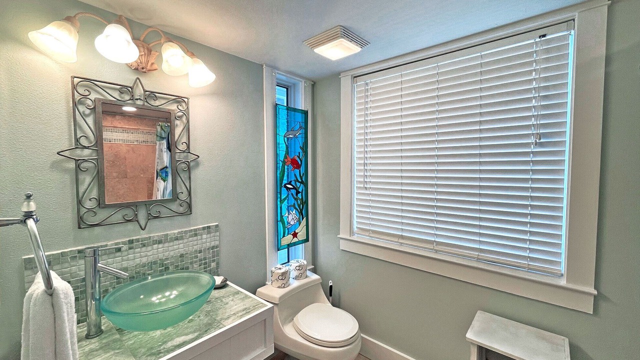Photo of Bathroom in Pensacola Beach