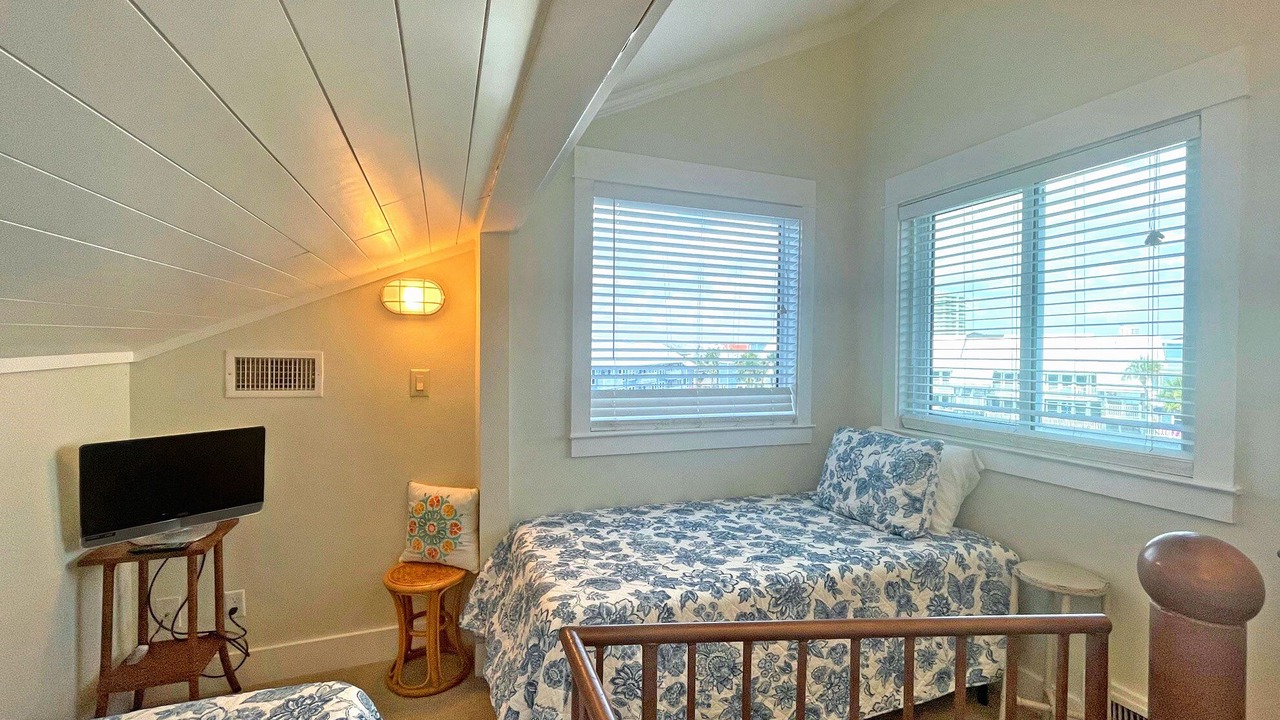 Photo of Bedroom in Pensacola Beach