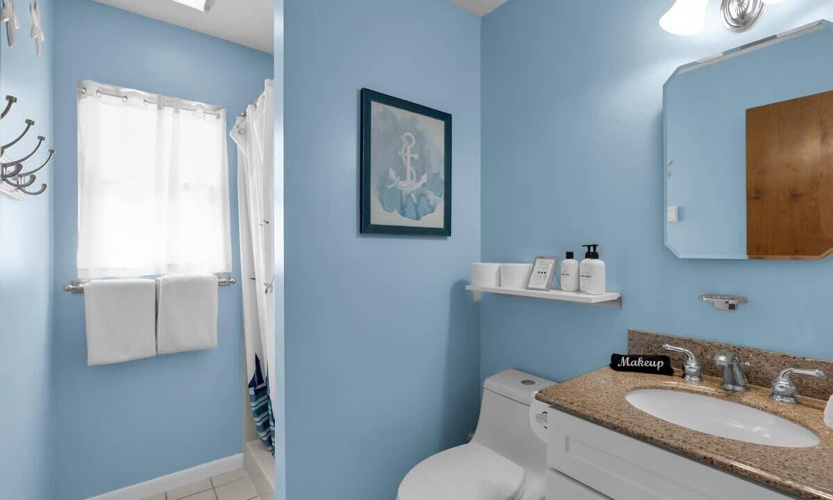 Photo of Bathroom in Key Colony Beach