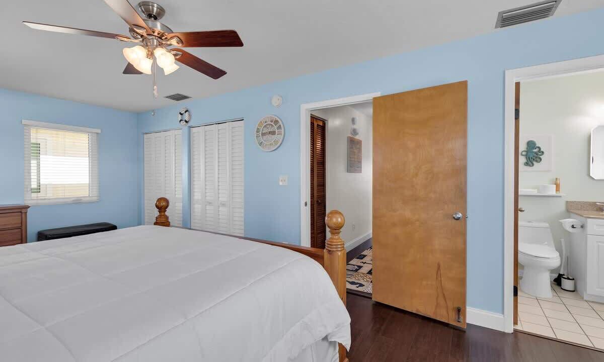 Photo of Bedroom in Key Colony Beach