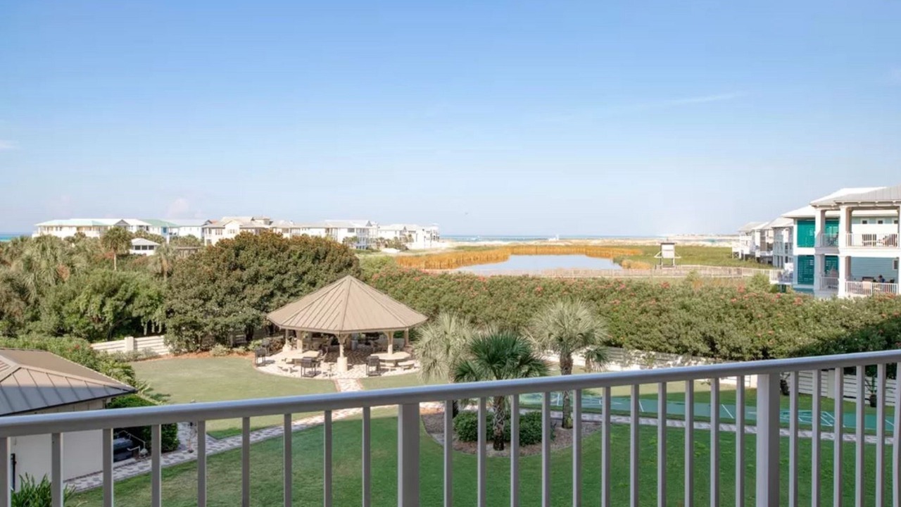 Photo of Patio Balcony in Holiday Isle