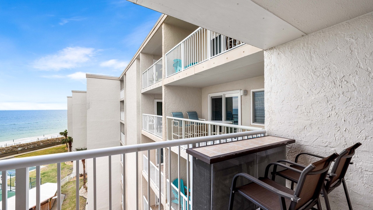 Photo of Patio Balcony in Holiday Isle