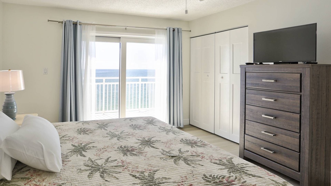 Photo of Bedroom in Sunset Beach