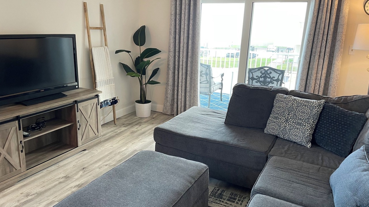 Photo of Livingroom in New Smyrna Beach
