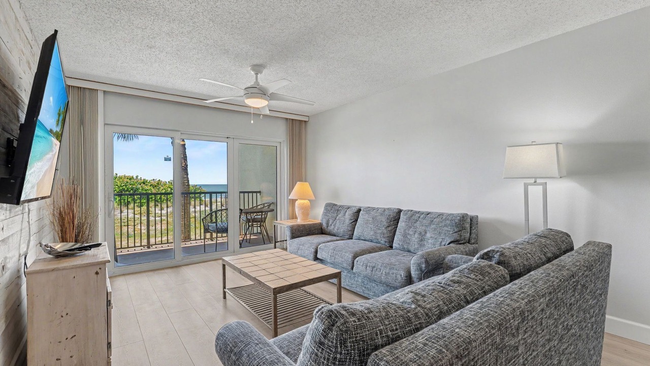 Photo of Patio Balcony in Sunset Beach