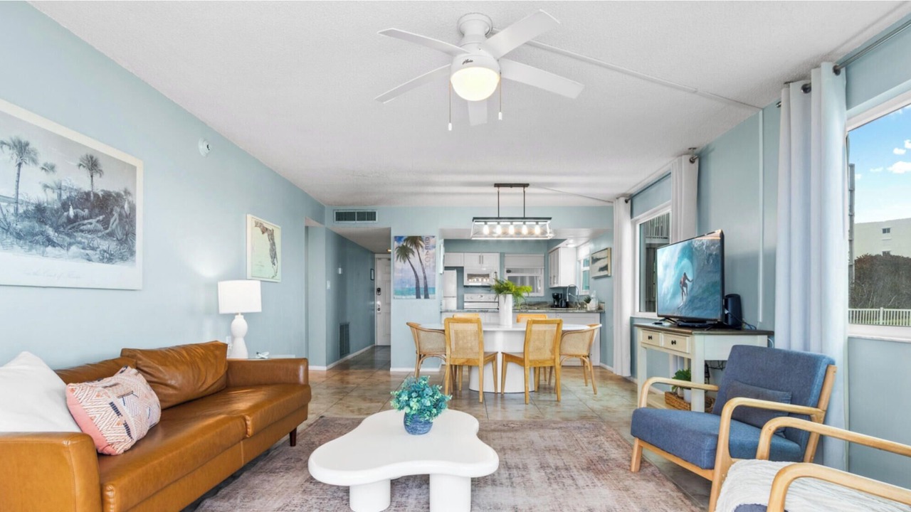 Photo of Livingroom in Satellite Beach