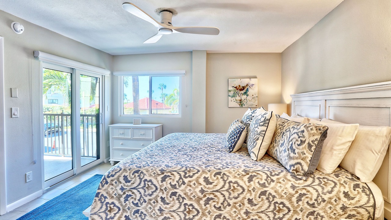Photo of Patio Balcony in Sunset Beach
