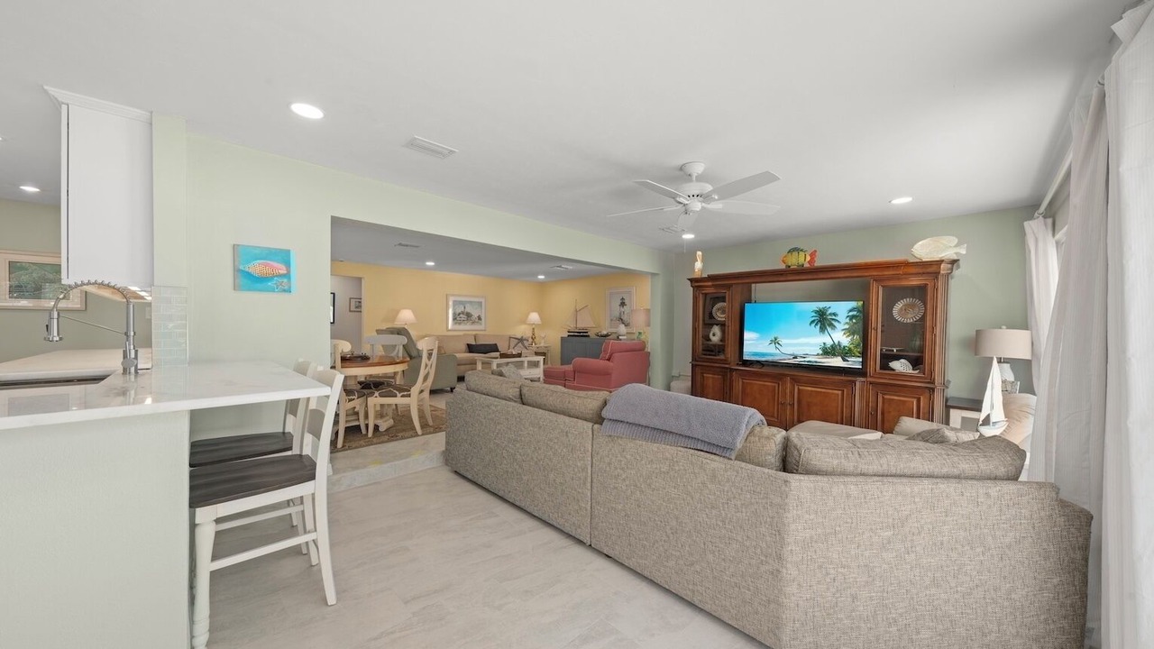 Photo of Livingroom in East Rocks