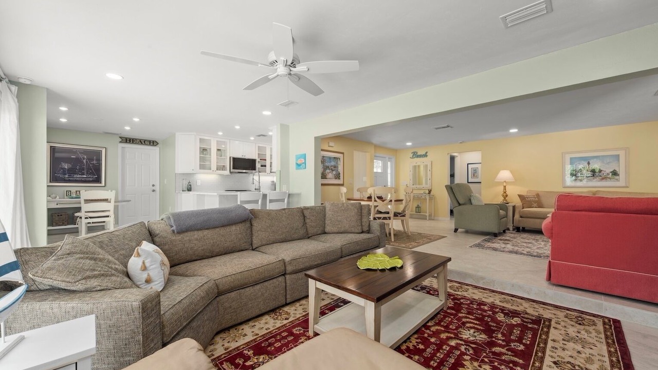 Photo of Livingroom in East Rocks