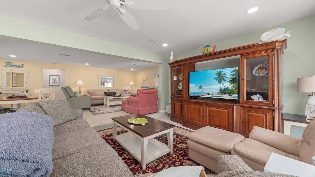 Photo of Livingroom in East Rocks